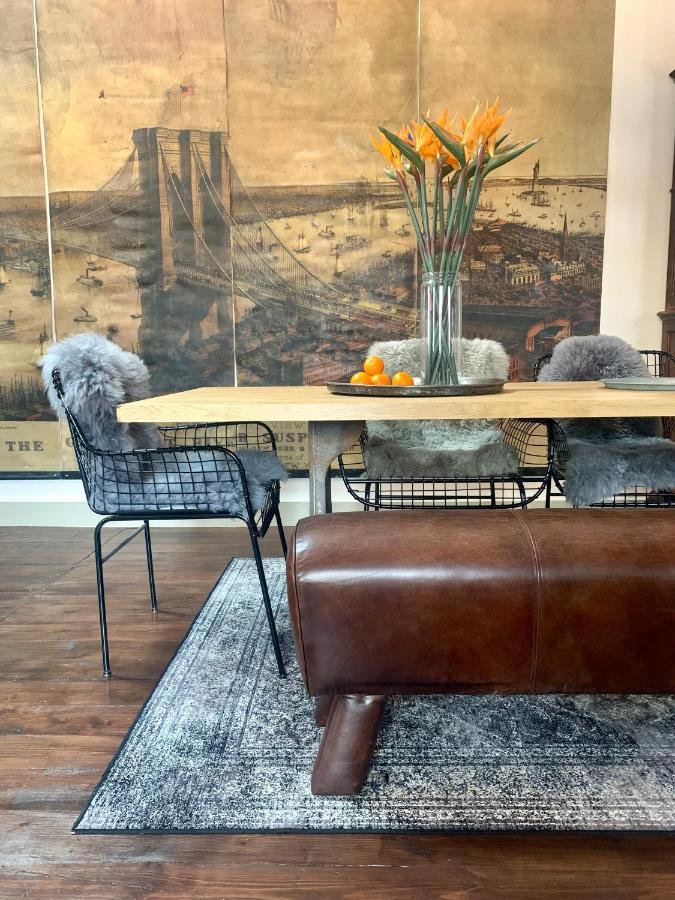 Loft 11 Stunning Luxury Nyc Loft Style Interior Designed 2Bd Apartment Excellent City Centre Location Mezzanine Cinema Room Designer Furniture Amazing Space 더글러스 외부 사진